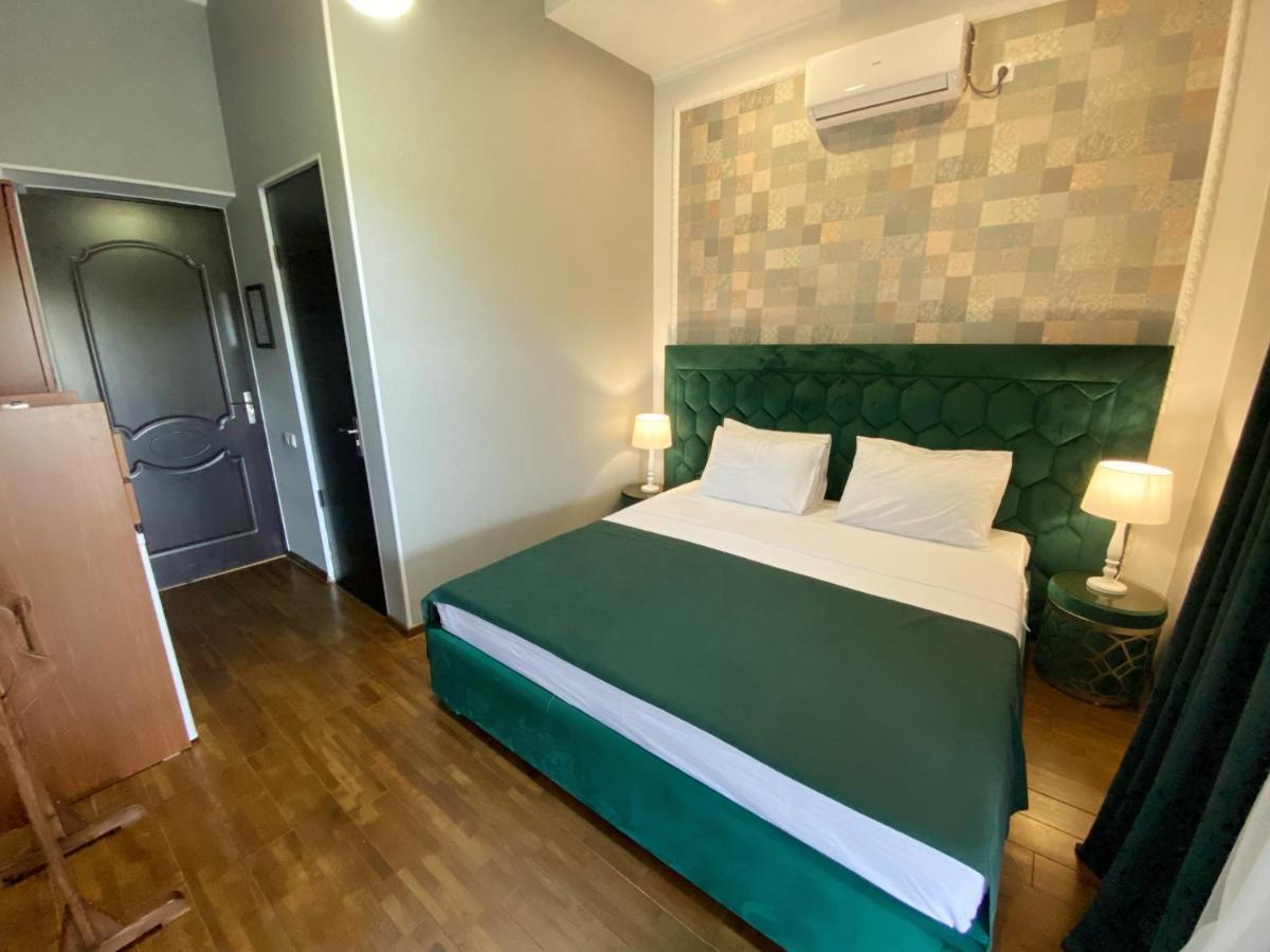 Hotel Orange Kutaisi Ngoại thất bức ảnh
