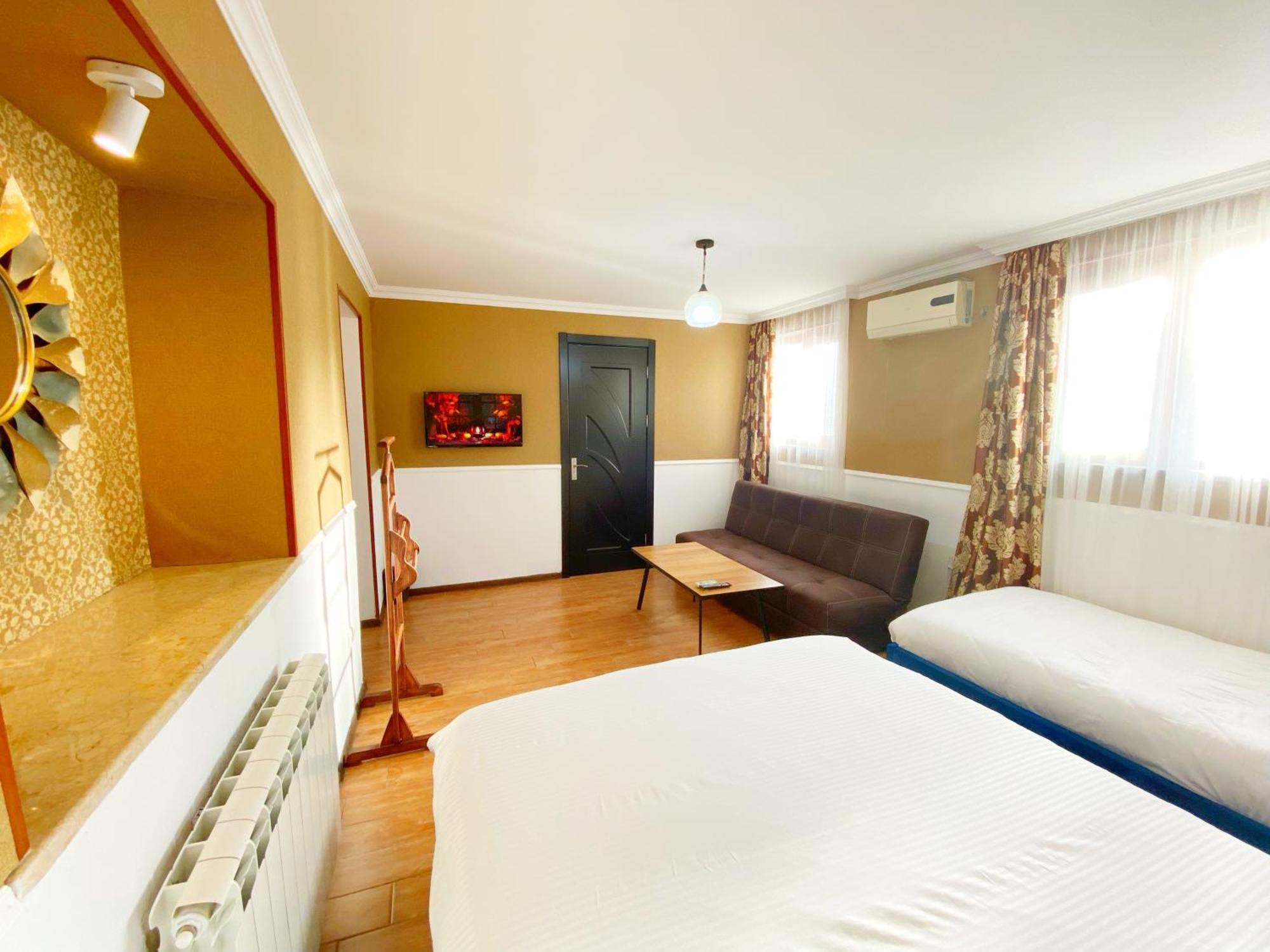 Hotel Orange Kutaisi Ngoại thất bức ảnh