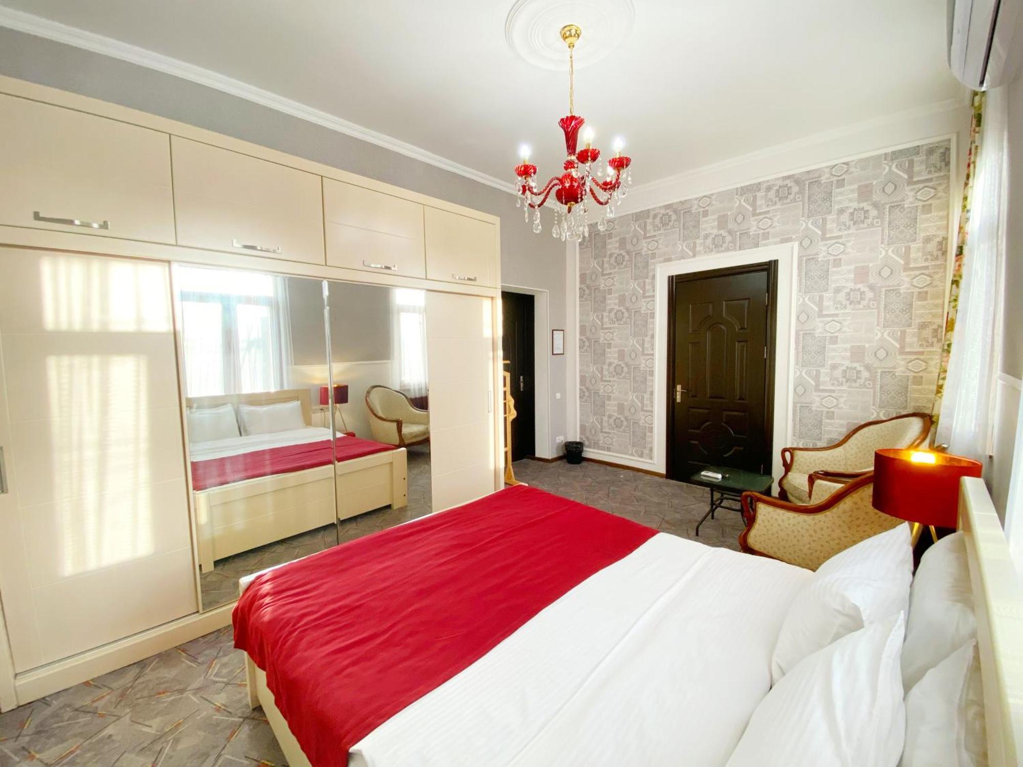 Hotel Orange Kutaisi Ngoại thất bức ảnh