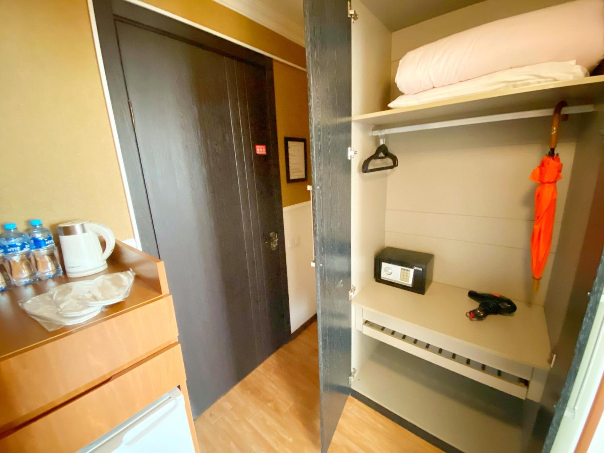 Hotel Orange Kutaisi Ngoại thất bức ảnh